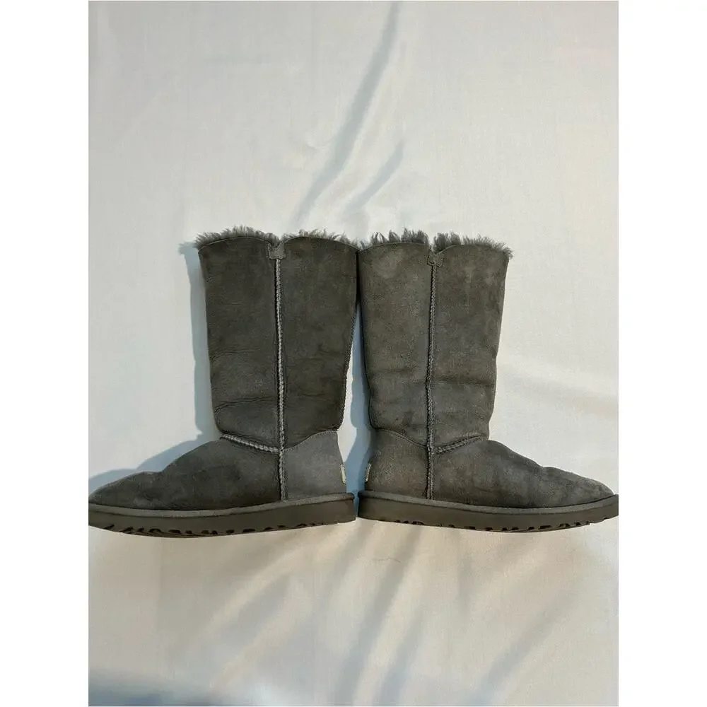UGG Bailey Triple Button Boots Grey Size 6